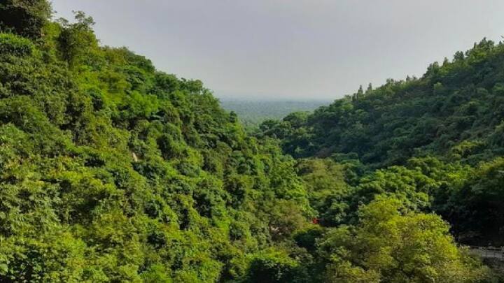 वर्तमान में तीसरे चरण में सीढ़ियां, रेलिंग, सुरक्षा दीवार आदि का निर्माण किया जा रहा है. सरकार द्वारा इसके लिए 6.76 करोड़ की राशि स्वीकृत की गई है. इससे पूर्व दो चरणों में 14.85 करोड़ की राशि से रॉक स्टैबलाइजेशन, मुख्य द्वार का निर्माण, सैलानियों के लिए आकर्षक कुंड परिसर का निर्माण, पौराणिक मंदिर का सौंदर्यीकरण, कल्वर्ट का निर्माण, कुंड के किनारे पैदल पथ का निर्माण, टायलेट का निर्माण कराया गया.