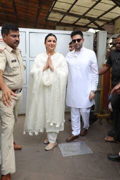 Raghav Chadha: ਪਤੀ ਰਾਘਵ ਚੱਢਾ ਨਾਲ ਸਿੱਧੀ ਵਿਨਾਇਕ ਮੰਦਰ ਦਰਸ਼ਨ ਕਰਨ ਪਹੁੰਚੀ ਪਰਿਣੀਤੀ ਚੋਪੜਾ, ਮੀਡੀਆ ਨੂੰ ਕੀਤਾ ਨਜ਼ਰਅੰਦਾਜ਼