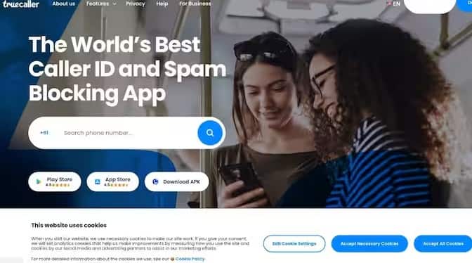 सबसे आसान तरीकों में से एक है Truecaller. नंबर से किसी व्यक्ति की पहचान करने का यह एक आसान तरीका है। आप चाहें तो ट्रूकॉलर ऐप डाउनलोड कर सकते हैं। या फिर आप ब्राउज़र में Truecaller की साइट पर जाकर चेक कर सकते हैं।