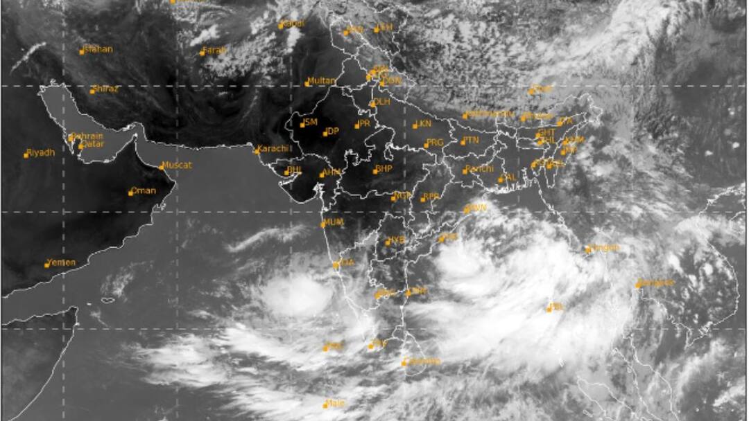 Remal Cyclone: வங்கக்கடலில் உருவாகும் புயல்.. 9 துறைமுகங்களில் 1 ஆம் எண் புயல் எச்சரிக்கை கூண்டு..