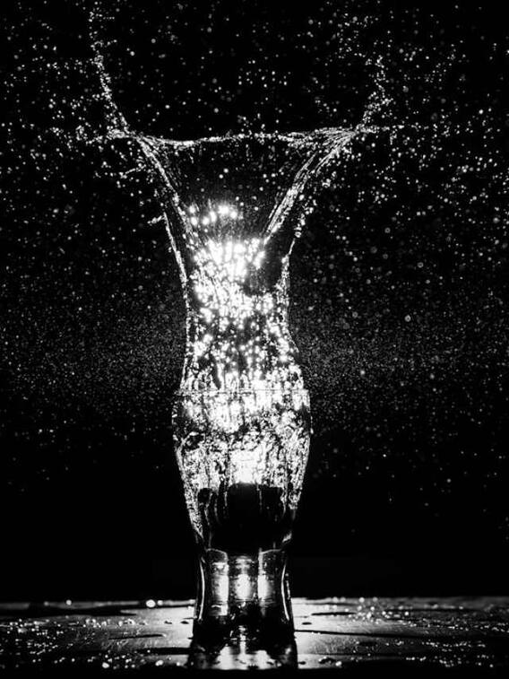 ब्लैक वॉटर में ऐसा क्या होता है जो उसे अमीर पी रहे हैं