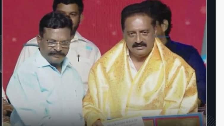 VCK Leader Thirumavalavan Give Ambedkar sudar Award Actor Prakash Raj know details நடிகர் பிரகாஷ் ராஜூக்கு அம்பேத்கர் சுடர் விருது! 