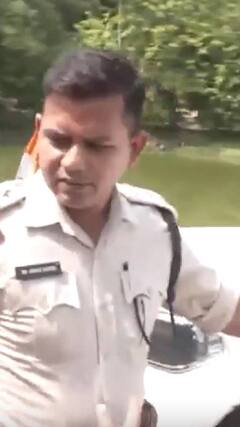 वोटिंग के दौरान बीजेपी उम्मीदवार अग्निमित्रा पॉल की रोकी गई कार | abpnewsshorts