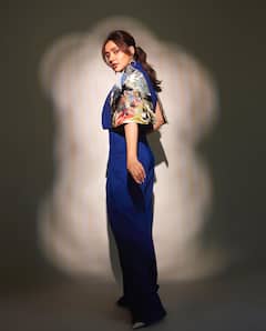 Neha Sharma Photos: 'చిరుత' పిల్ల టాలీవుడ్ లో క్లిక్కవలేదు కానీ!