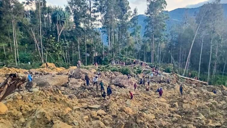 Papua New Guinea Massive Landslide Massive Landslide Hits Papua New Guinea, Several Feared Dead