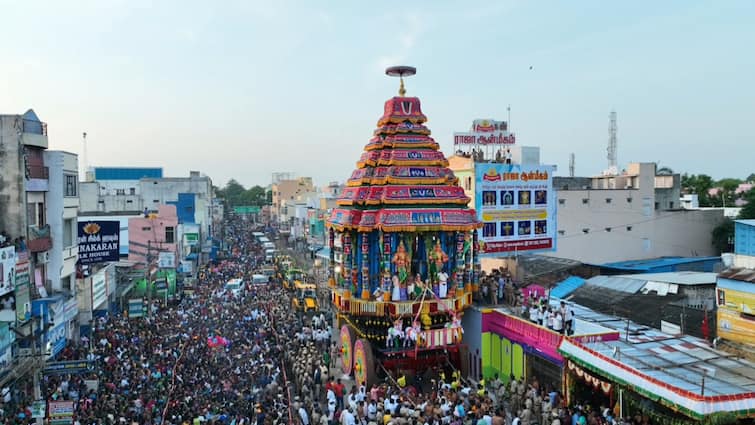 kanchipuram varadaraja perumal temple ther history and specification tnn நீங்கள் அறிந்திடாத  சுவாரசிய தகவல்கள் உள்ளே..! வரதராஜ பெருமாள் கோவில் தேரை பற்றி தெரியுமா ?