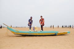 SRH vs KKR : दोन कॅप्टन एक ट्रॉफी, श्रेयस अय्यर अन् पॅट कमिन्सच्या फोटोशूटमध्ये चेन्नईची खास झलक, फायनलपूर्वी फोटो समोर