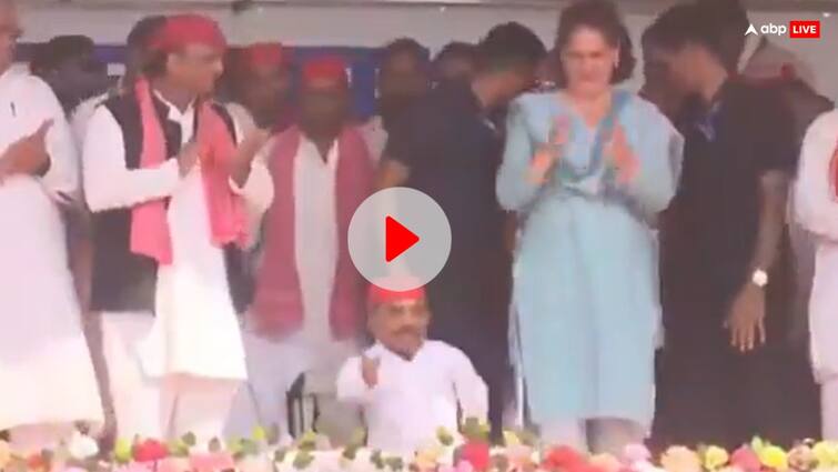 Chand Mohamma danced on stage at Akhilesh yadav and Priyanka Priyanka Gandhi rally in Gorakhpur ann Watch: ‘सांसद जी हाजिर हों' गाने पर थिरके छोटे कद के चांद मोहम्मद, अखिलेश-प्रियंका ने बजाई तालियां