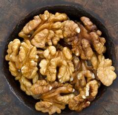 Walnuts: ਕੀ ਗਰਮੀਆਂ 'ਚ ਖਾ ਸਕਦੇ ਅਖਰੋਟ? ਜਾਣੋ ਸੇਵਨ ਦਾ ਸਹੀ ਤਰੀਕਾ ਅਤੇ ਇੱਕ ਦਿਨ 'ਚ ਕਿੰਨ ਅਖਰੋਟ ਖਾਣਾ ਰਹਿੰਦਾ ਸਹੀ