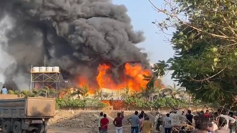 Rajkot Game Zone Fire News Rajkot MNC actioned on the employees with the internal transfer after Rajkot Fire incident Rajkot Fire Tragedy: અગ્નિકાંડ બાદ રાજકોટ મનપામાં કર્મચારીઓ પર તવાઇ, 35 કર્મચારીઓની કરાઇ આંતરિક બદલી