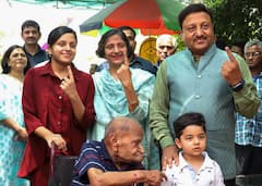 Lok Sabha Polls: Rahul Gandhi, CJI Chandrachud, CEC Rajiv Kumar & Others Cast Their Votes — IN PICs