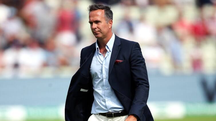 England former captain Michael Vaughan reply to Pakistani journalist with single word Watch IPL 2024 IPL 2024: इंग्लैंड के पूर्व कप्तान ने पाकिस्तानी पत्रकार की निकाली हवा, सरे आम बेइज्जती कर निकाल दी हेकड़ी