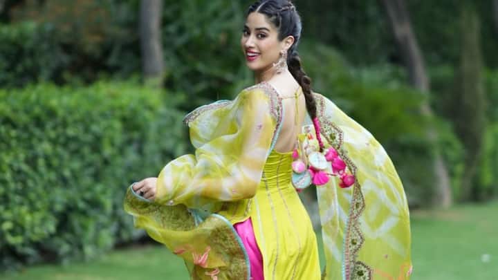 Janhvi Kapoor has become a fashionista as she is promoting her next film ‘Mr. & Mrs. Mahi’, which stars Rajkummar Rao. Check out her new look.