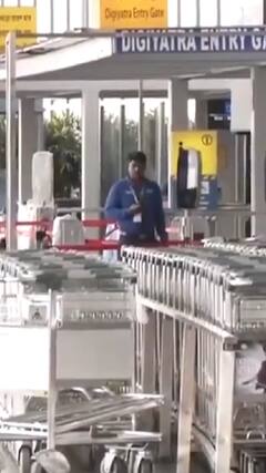 'रेमल' तूफान को लेकर कोलकाता एयरपोर्ट से उड़ानें रद्द | West Bengal | ABP Shorts