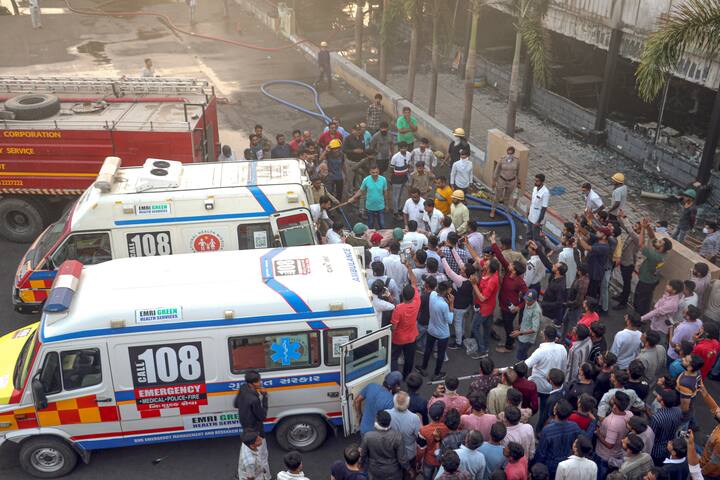 ગુજરાત હાઈકોર્ટે અમદાવાદ શહેરમાં સિંધુભવન, એસ.પી રીંગ રોડ તેમજ એસ.જી હાઈવે પરના ગેમ ઝોનને પણ ભયજનક ગણાવ્યા હતા.