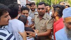 AMU में छात्रों का हंगामा, प्रॉक्टर टीम से हुई धक्का मुक्की, रखी ये मांग