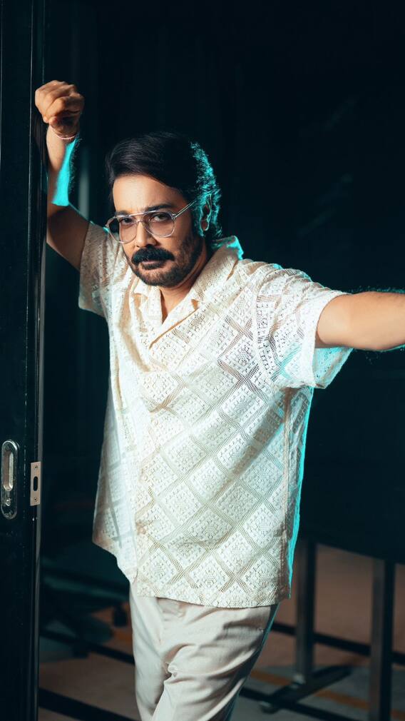 ৬০ পেরিয়েও সুপারফিট, কী থাকে প্রসেনজিতের ডায়েটে?