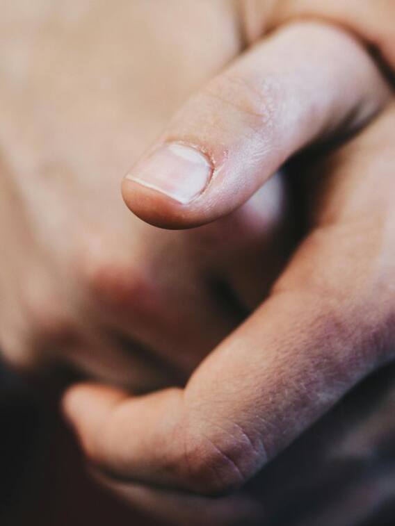 नाखून से कैसे चलता है कैंसर का पता?