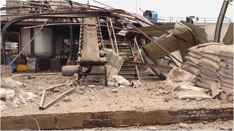 Bemetara factory blast district collector confirms death of 9 people in incident ann Bemetara Blast: बेमेतरा के बारूद फैक्ट्री ब्लास्ट में 8 लापता लोगों की भी मौत, घटनास्थल से मिले थे शरीर के अंश