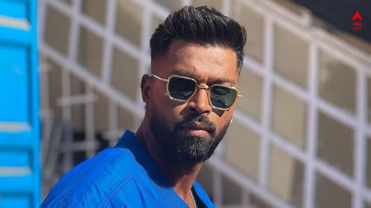 Hardik Pandya not SPOTTED AMONGST Indian squad travelling for T20 World cup amidst divorce rumors Hardik Pandya: নেই ফর্ম, ব্যক্তিগত জীবনেও ঝড়! বিশ্বকাপের জন্য সফরকারী ভারতীয় দলেও দেখা মিলল না হার্দিকের