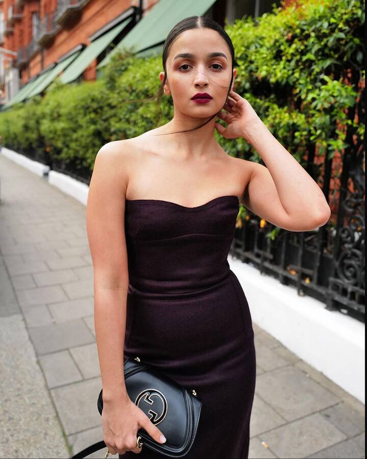 Earlier, the actress attended Gucci Cruise Show 2025 in a black strapless dress.