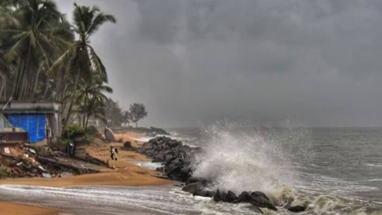 Cyclone Remal Strikes West Bengal Gangasagar Embankment Submerged Water Levels Surge NDRF Cyclone Remal Strikes West Bengal: Water Enters Areas Around Gangasagar Embankment — WATCH