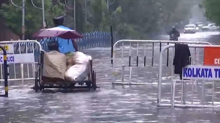 Cyclone Remal Effect In Kolkata Metro Rail Affected Too ચક્રવાત તોફાન 'રેમલ'થી બંગાળ પાણી-પાણી, કોલકત્તાના રસ્તા પર ભરાયા પાણી