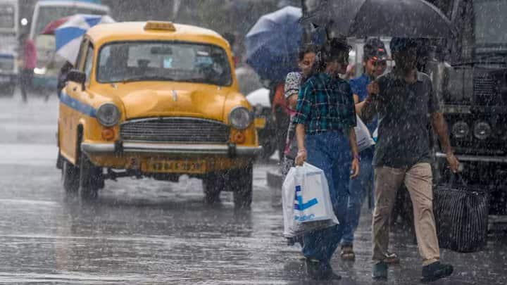 રેમલના કારણે લોકસભા ચૂંટણી 2024ના સાતમા અને અંતિમ તબક્કા માટે રાજકીય રેલીઓ અને રોડ શો પણ રદ કરવામાં આવ્યા છે. ભાજપના પ્રવક્તા સમિક ભટ્ટાચાર્ય, ટીએમસી નેતા અભિષેક બેનર્જીએ પણ તેમના રોડ શો અને રેલીઓ રદ કરી દીધી છે.