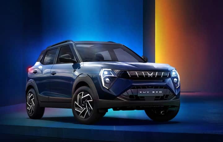 महिंद्रा ने रविवार, 26 मई से इस कार को डिलीवर करना शुरू कर दिया है और पहले ही दिन कंपनी ने महिंद्रा XUV 3XO की 1500 से ज्यादा यूनिट्स को डिलीवर कर दिया है.