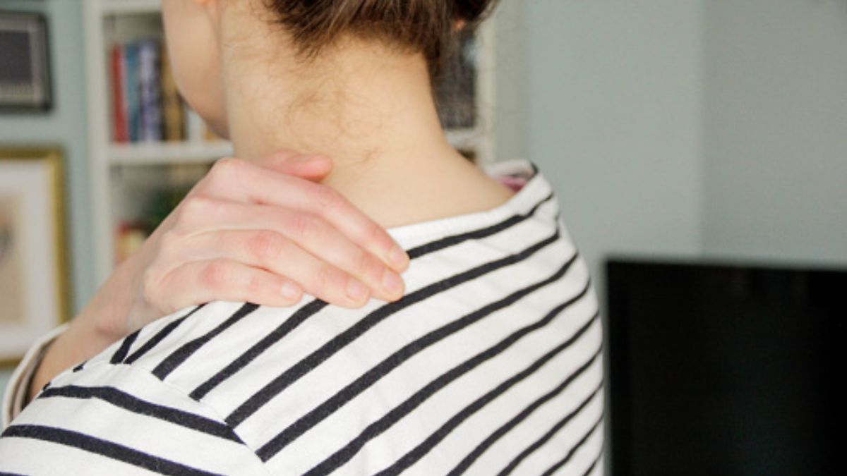 Shoulder Pain Can Be A Sign Of Lung Cancer. Here’s Why
