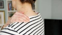 ਪੁਰਾਣੇ ਤੋਂ ਪੁਰਾਣਾ ਮੋਢੇ ਦਾ ਦਰਦ ਮਿੰਟਾਂ 'ਚ ਹੋ ਜਾਵੇਗਾ ਠੀਕ, ਜਾਣੋ ਕੀ ਹੈ ਕਰਨਾ?