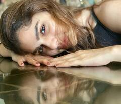 अमेरिका से की पढ़ाई, मशहूर फिल्ममेकर से है खास कनेक्शन...फिर भी एक्टिंग के लिए लोगों के ताने सुनती हैं ये हसीना, पहचाना ?