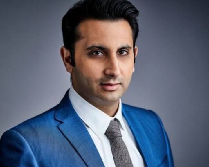 सीरम इंस्टीट्यूट ऑफ इंडिया दुनिया में सबसे ज्यादा वैक्सीन बनाने वाली कंपनी है. इसकी स्थापना साल 1996 में हुई थी. आज के समय में इसके सीईओ अदार पूनावाला हैं. उनका जन्म 14 जनवरी 1981 में हुआ था.