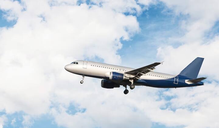 इसके अलावा एमब्रेयर E190/ E195 प्लेन आकार में छोटे कम पंखों के कारण टर्ब्युलेंस को कम महसूस करते हैं.