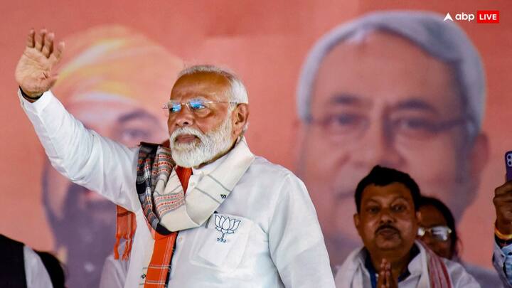 रोहिणी आचार्य ने आगे बताया कि सारण में बेगुनाह को मारा गया और अभी तक इंसाफ नहीं हुआ है. अभी तक बीजेपी के 'गुंडे' भागे हुए हैं.