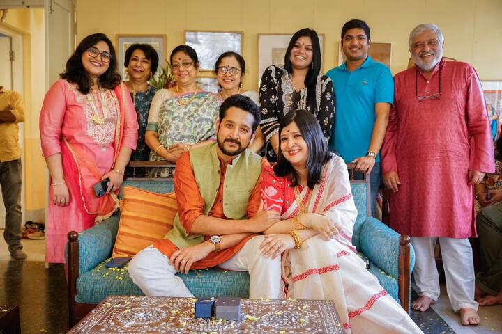 পিয়া সঙ্গীতশিল্পী অনুপম রায়ের প্রাক্তন স্ত্রী। অনুপমের সঙ্গে বিচ্ছেদের বেশ কয়েক বছর পরেই পরমব্রতর সঙ্গে বিবাহবন্ধনে আবদ্ধ হন তিনি। তবে পিয়ার জীবনের নতুন অধ্যায়ের খবর পেতেই সোশ্যাল মিডিয়ায় নিন্দের ঝড় উঠেছিল।