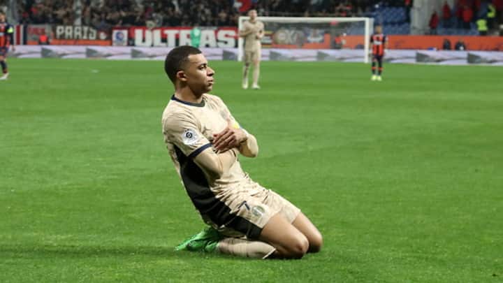 Kylian Mbappe (PSG - Ligue 1): 27 goals
