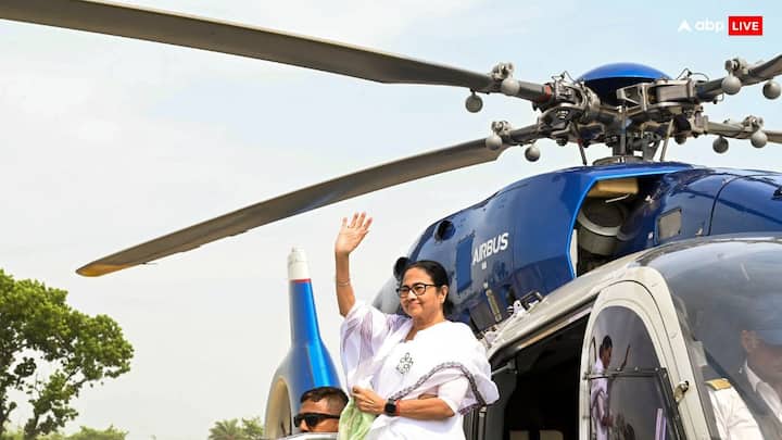 सीएम ममता बनर्जी की तारीफ करते हुए सपा नेता डिंपल यादव ने इंटरव्यू में आगे बताया,