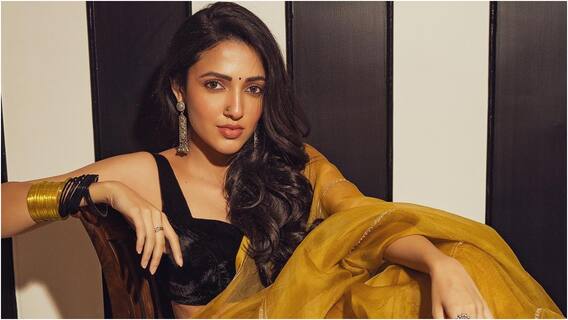 Neha Shetty: 'టిల్లు 3’లో రాధిక ఉంటుందా? - నేహా శెట్టి సమాధానం ఇదే! Neha Shetty: 'టిల్లు 3’లో రాధిక ఉంటుందా? - నేహా శెట్టి సమాధానం ఇదే!