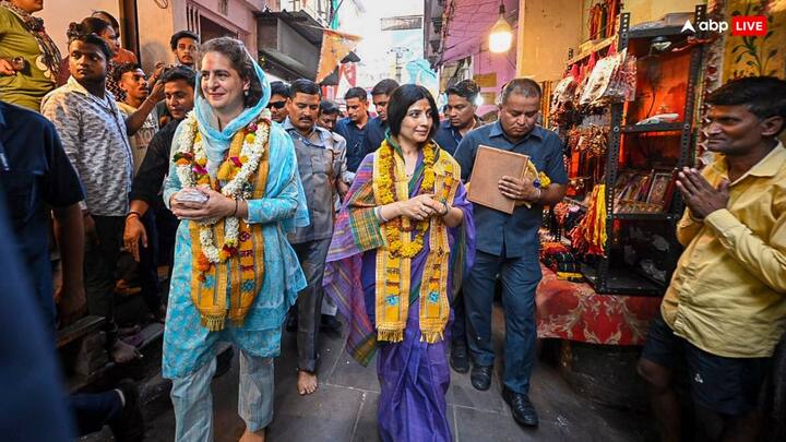 यह पूछे जाने पर कि क्या कांग्रेस महासचिव प्रियंका गांधी वाड्रा से आपकी बात होती है? डिंपल यादव ने बताया कि उनकी सिर्फ एक बार उनसे बात हुई है.