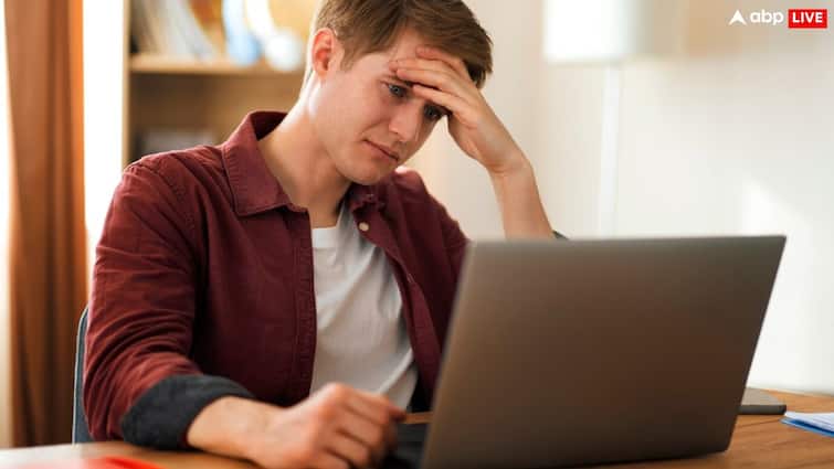 Laptop Cooling Tips How to Avoid Overheating in Summer Temperature Know all steps here Laptop  Cooling Tips: गर्मियों में कहीं आग का गोला न बन जाए आपका लैपटॉप! कैसे करें ठंडा?