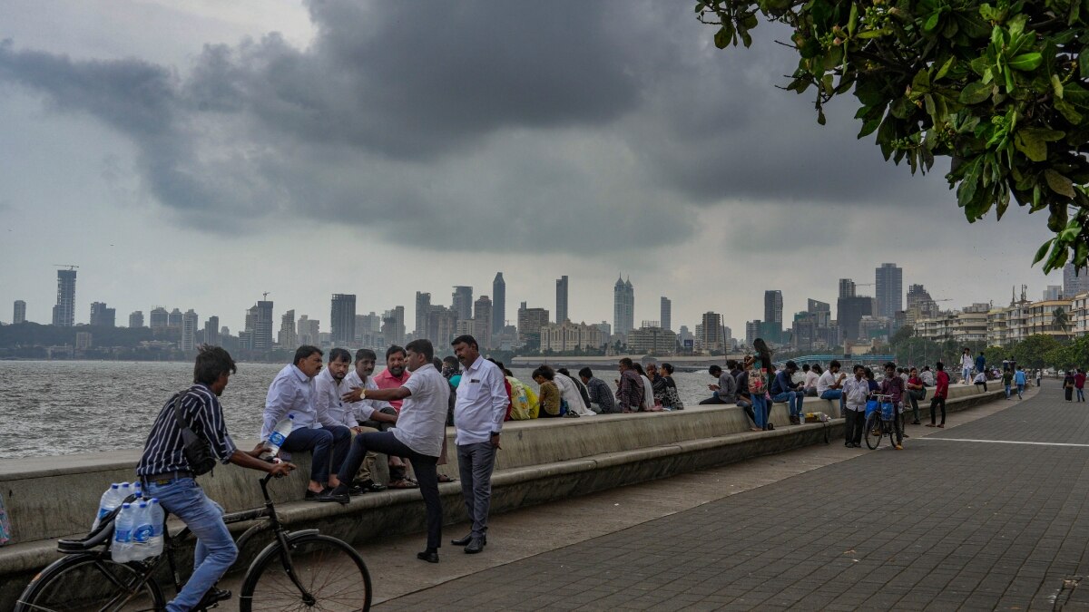 Maharashtra Weather: गर्मी से मिलेगी राहत! महाराष्ट्र के इन इलाकों में अगले 48 घंटों में हो सकती है बारिश