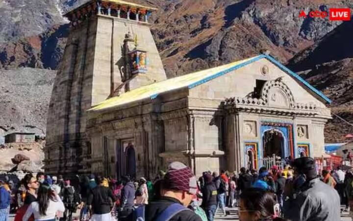 ਅਜਿਹੇ 'ਚ ਮੱਧ ਪ੍ਰਦੇਸ਼ ਦੀ ਰਾਜਧਾਨੀ ਭੋਪਾਲ ਤੋਂ 80 ਸ਼ਰਧਾਲੂ ਦਰਸ਼ਨ ਕੀਤੇ ਬਿਨਾਂ ਹੀ ਪਰਤ ਗਏ ਹਨ। ਬਹੁਤ ਸਾਰੇ ਸ਼ਰਧਾਲੂ ਗੰਗੋਤਰੀ ਅਤੇ ਯਮੁਨੋਤਰੀ ਦੇ ਦਰਸ਼ਨਾਂ ਲਈ ਗਏ, ਪਰ ਭੀੜ ਹੋਣ ਕਾਰਨ ਸ਼ਰਧਾਲੂ ਚਾਰੇ ਧਾਮ ਦੇ ਦਰਸ਼ਨ ਨਹੀਂ ਕਰ ਸਕੇ।