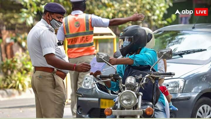 Traffic Challan Rules: अक्सर लोगों के मन में यह सवाल आता है. अगर कोई गाड़ी दिल्ली की है. और उसका चालान उत्तर प्रदेश में काटा गया है. तो उसे वह चालान कहां भरना होगा.चलिए आपको बताते हैं.