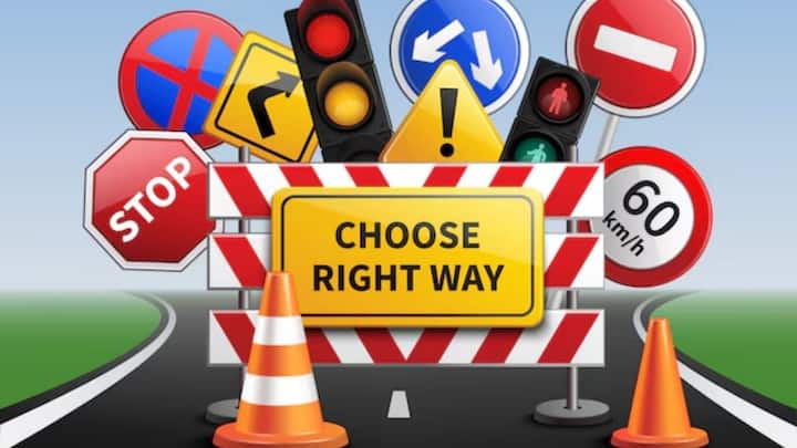 सड़क पर गाड़ी चलाते वक्त यातायात के नियमों का पालन करना होता है. अगर कोई भी ट्रैफिक नियमों का पालन नहीं करता तो. जुर्माना देना होता है.