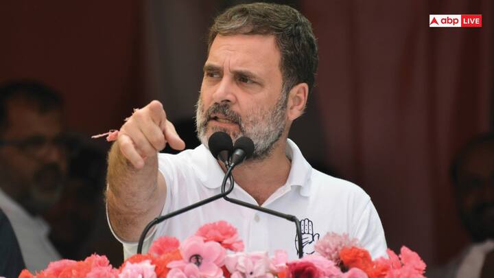 लोकसभा चुनाव 2024 का सातवां चरण का चुनाव 1 जून को होने वाला है. प्रधानमंत्री नरेंद्र मोदी के संसदीय क्षेत्र वाराणसी में भी इसी दिन मतदान होने हैं. पीएम मोदी का प्रदर्शन जोर-शोर से शुरू है वहीं वाराणसी लोकसभा सीट से पीएम मोदी के खिलाफ कांग्रेस प्रत्याशी अजय राय खड़े हैं.