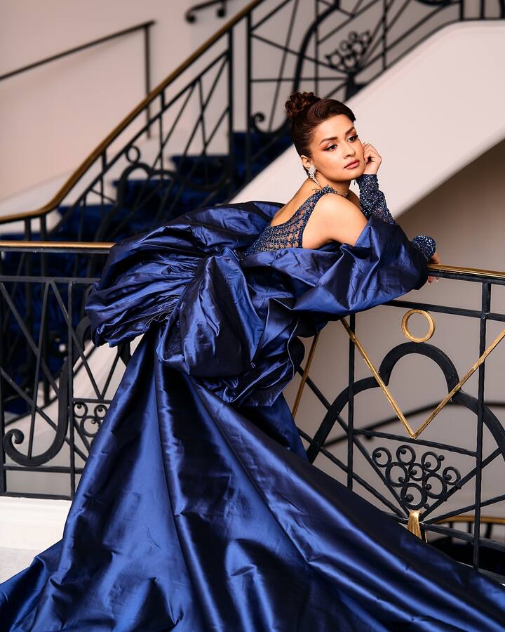 नुकतीच अवनीत कौर 77 व्या कान्स फिल्म फेस्टिव्हलमध्ये परफॉर्म करताना दिसली होती.
