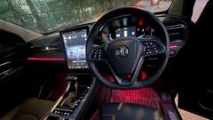 MG Hector Plus: இருக்குற நிலைமைக்கு இது அவசியமா? விலையை ஏற்றிய MG மோட்டார் - எந்த காருக்கு தெரியுமா?