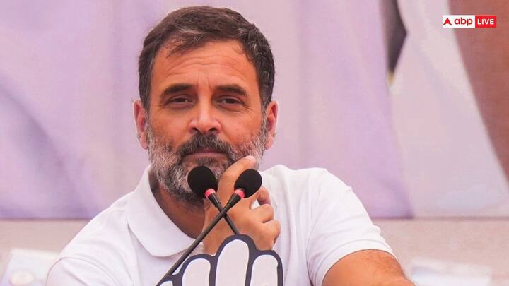 पीएम द्वारा विपक्षियों के मुजरा करने वाली बात पर भी युवाओं ने कहा कि प्रधानमंत्री की भाषा शैली ठीक नहीं है ऐसा पीएम एजुकेशन पर विचार नहीं कर सकता.