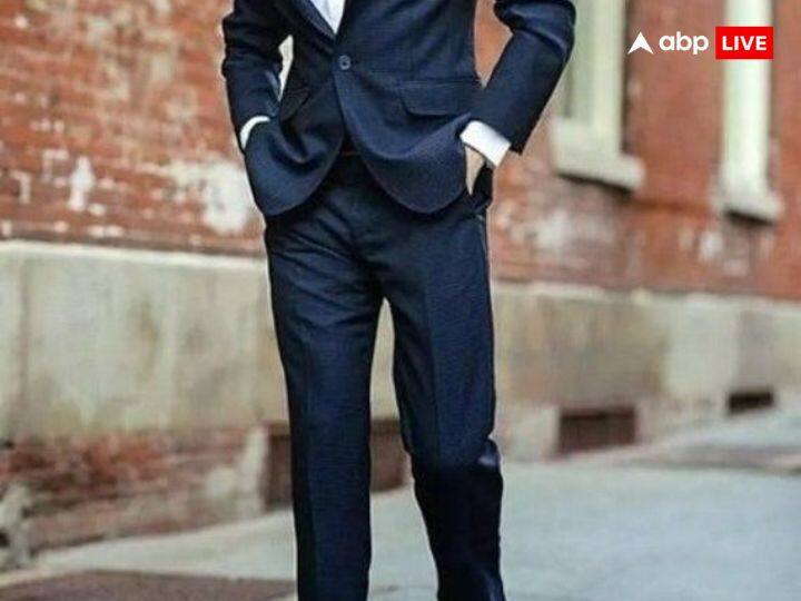 वहीं अगर आप रोज काले या नीले रंग के कपड़े पहनते हैं तो सावधान हो जाएं. ऐसा करने से आपके जीवन में बहुत सी परेशानियां आ सकती है.काला या गहरा नीला रंग रोज या लगातार पहनना दुर्भाग्य का प्रतीक है.